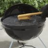 Kartáč na čištění roštů Weber s bambusovou rukojetí, 30 cm - Image 3
