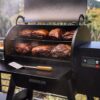 Čelní sklopná police k Traeger Ironwood 885 a PRO 780 - Image 2