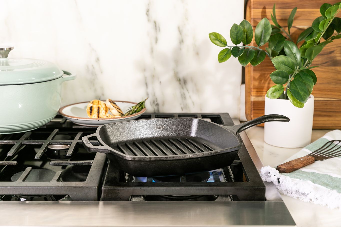 Čtvercová litinová grilovací pánev Lodge 27 cm - Obrázek 3