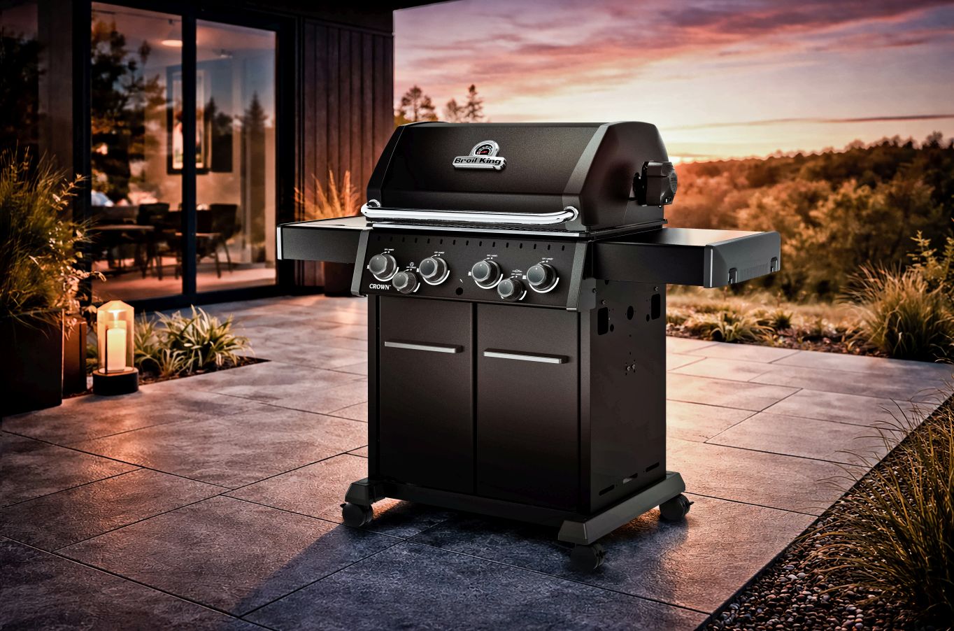 Plynový gril Broil King Crown 490 Shadow - Obrázek 2